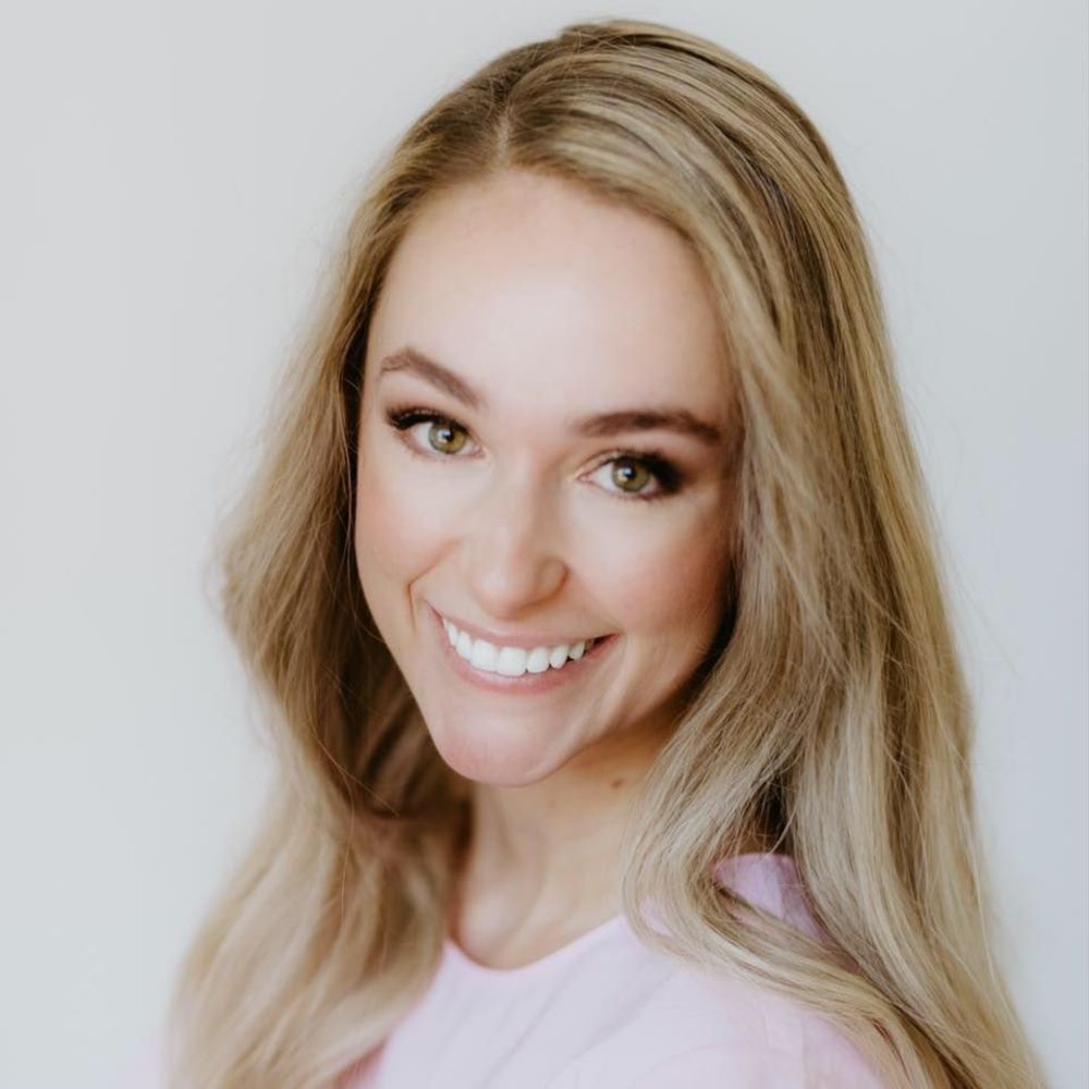 Meet your Posher, Claire